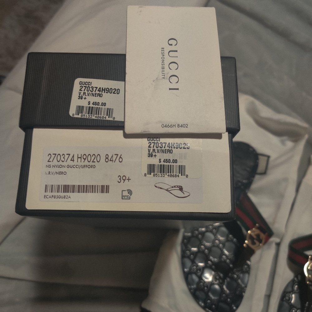 Gucci flip flops